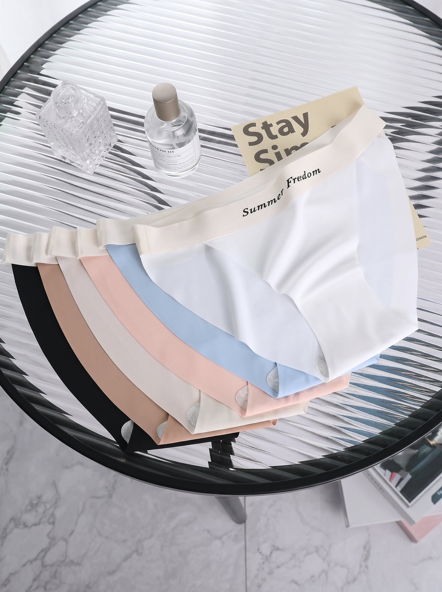 Laser-Cut-Letter-Print-Comfort-Panties