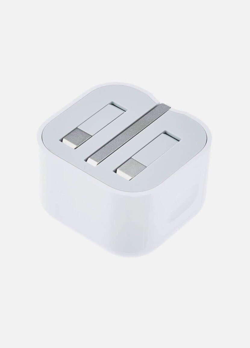 Apple 20W USB-C Power Adapter-A2344 (ضمان 12 شهر)