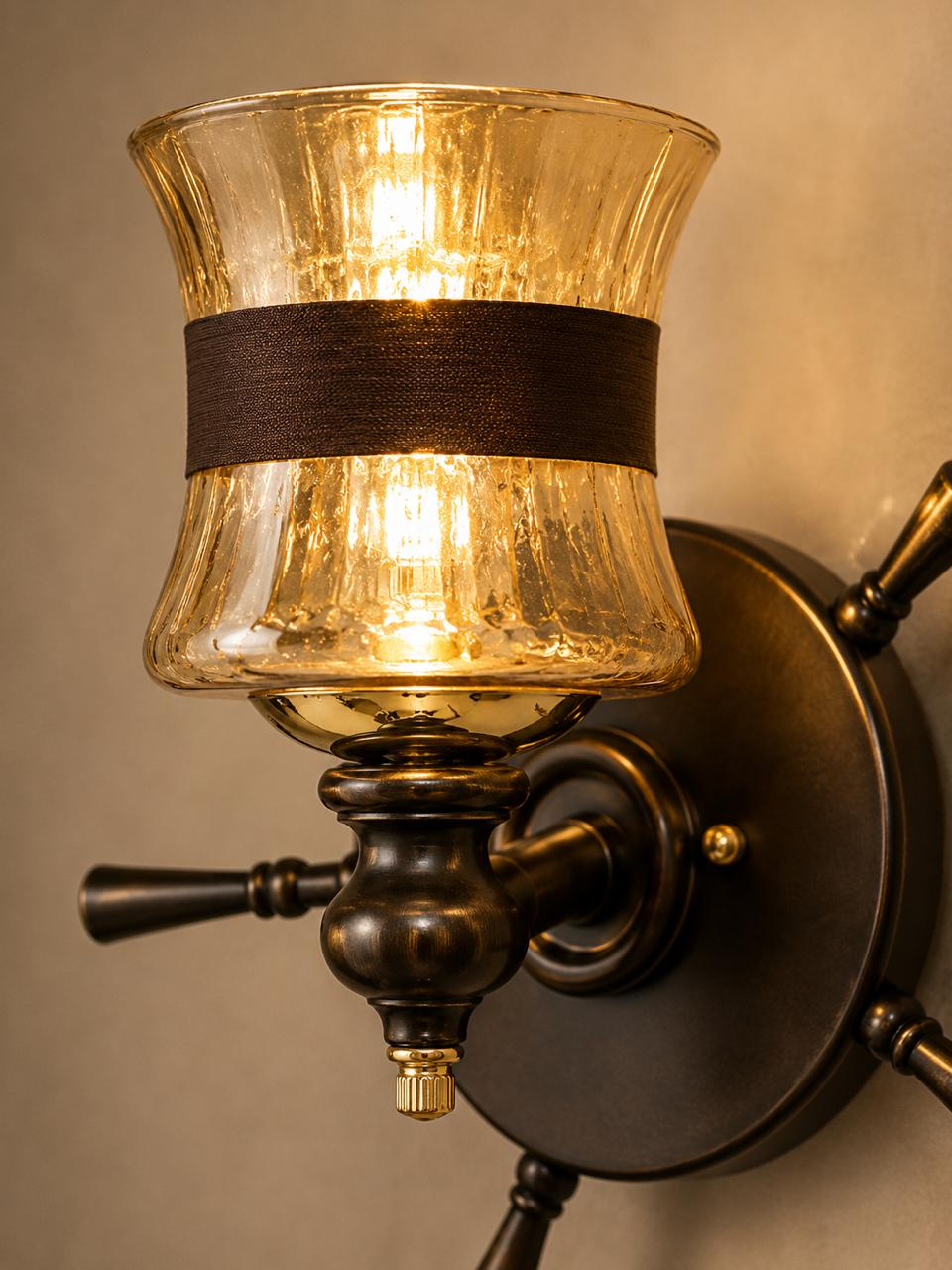 WOODEN WALL LAMPS