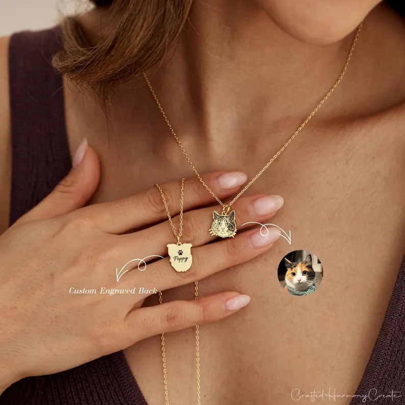 Engraved Pet Portrait Necklace 1 pet