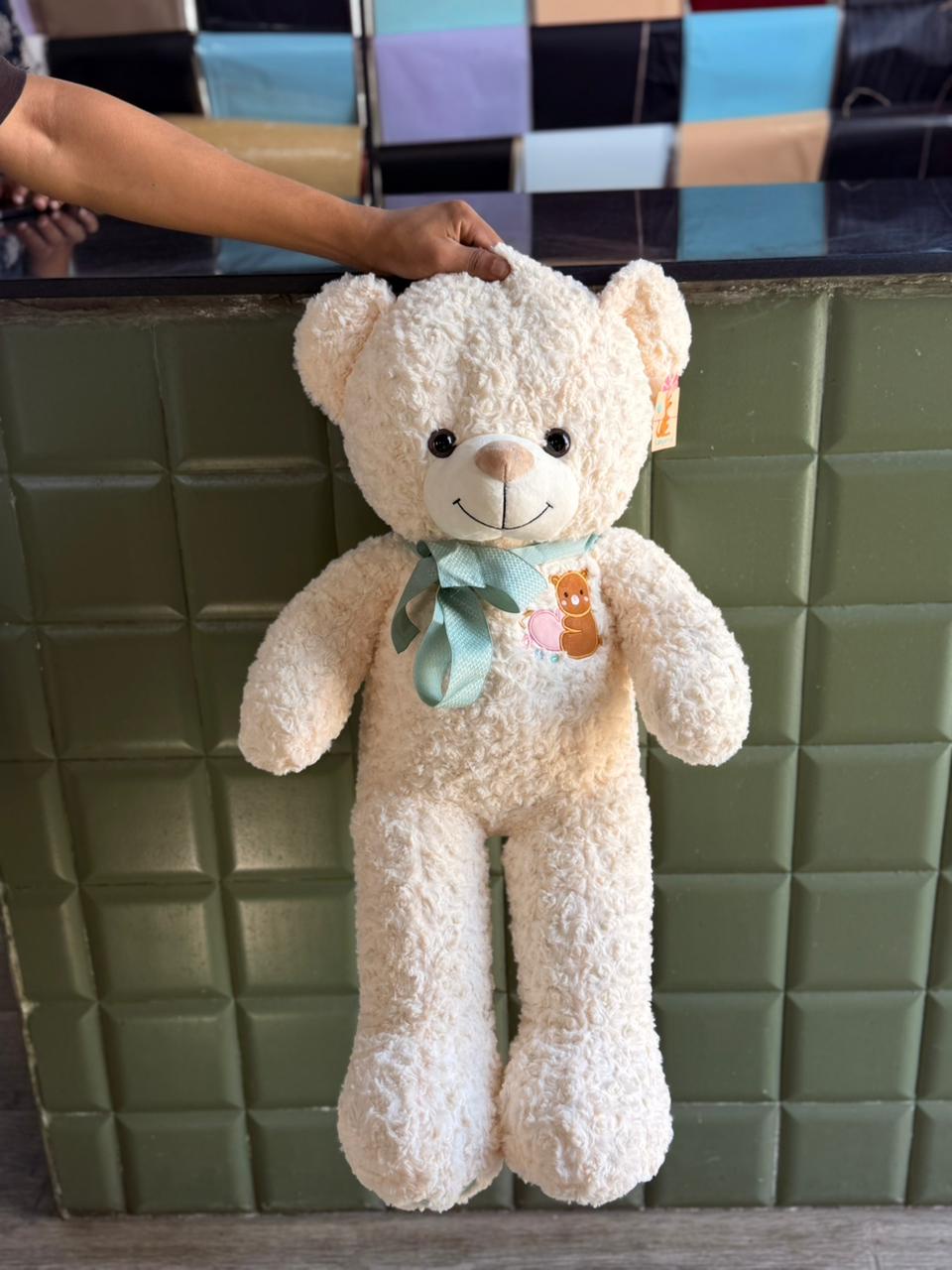Snowy teddy bear 