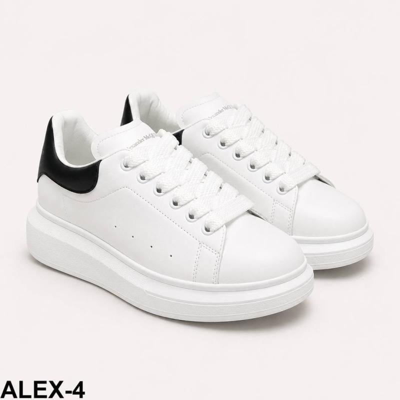 كوتش Alex