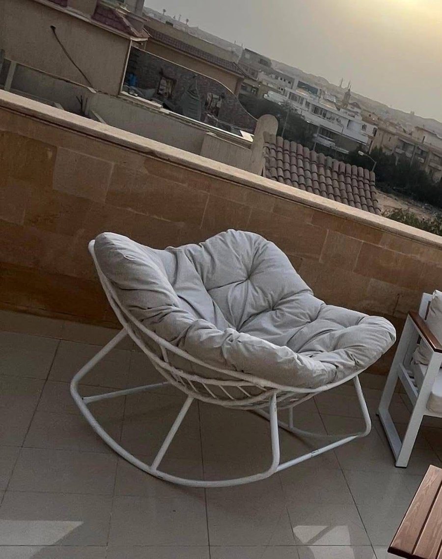 كرسي الهزاز المودرن