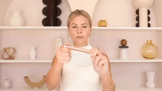 شريط تدليك الوجه الكهربائي على شكل حرف V