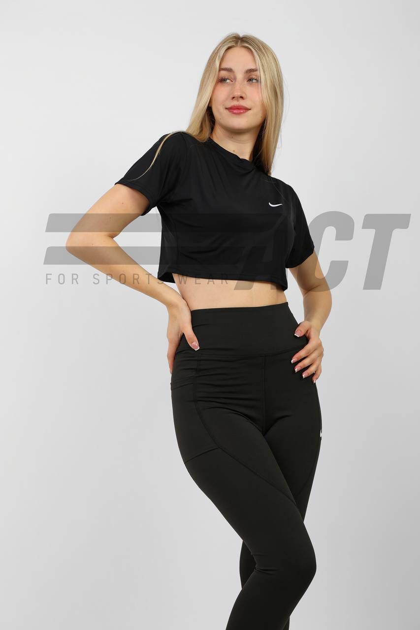 كروب رياضي حريمي نص كم | Women's Sports Crop Top