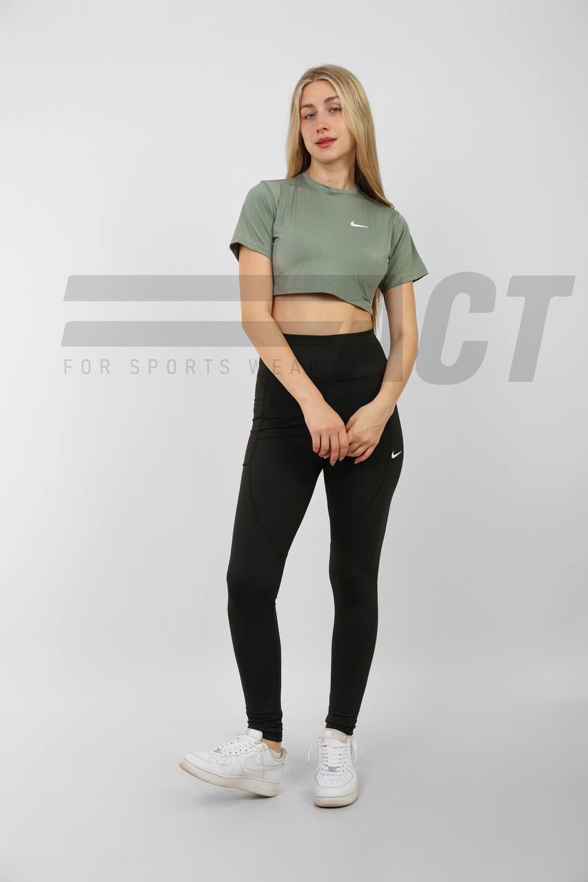 كروب رياضي حريمي نص كم | Women's Sports Crop Top
