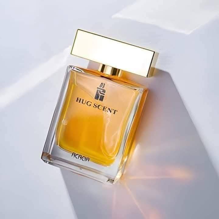 Nاطلب بوكس هيجي معاه البوكس الهديه 💥Hug scent  perfume {original perfume}n