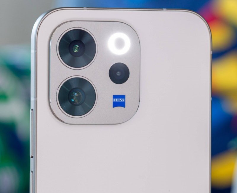 فيفو في 70 فايف جي -vivo V70 5G