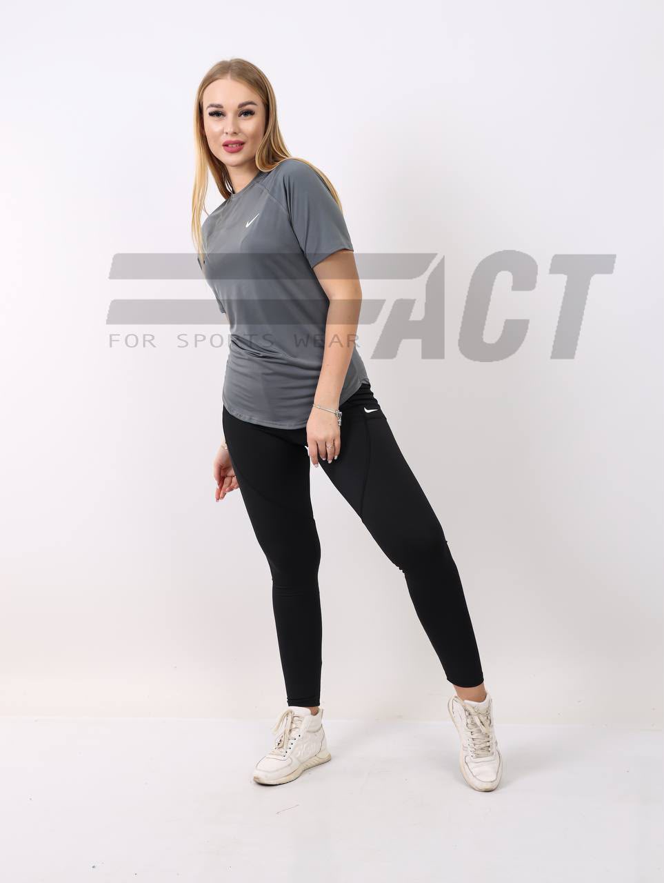 تيشيرت رياضي حريمي نص كم | Women's Sports T-Shirt