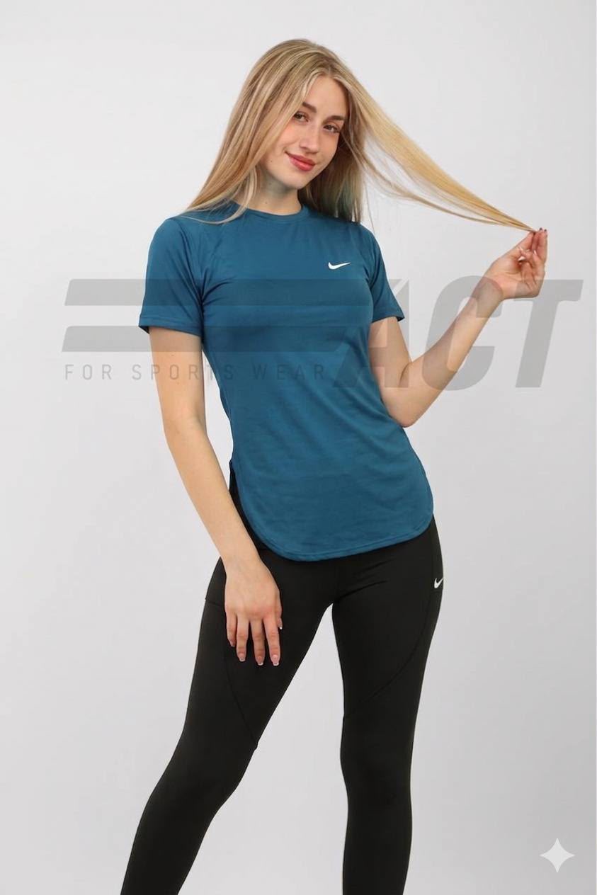 تيشيرت رياضي حريمي نص كم مفتوح من الخلف | Women's Open Back Short Sleeve Sports Top