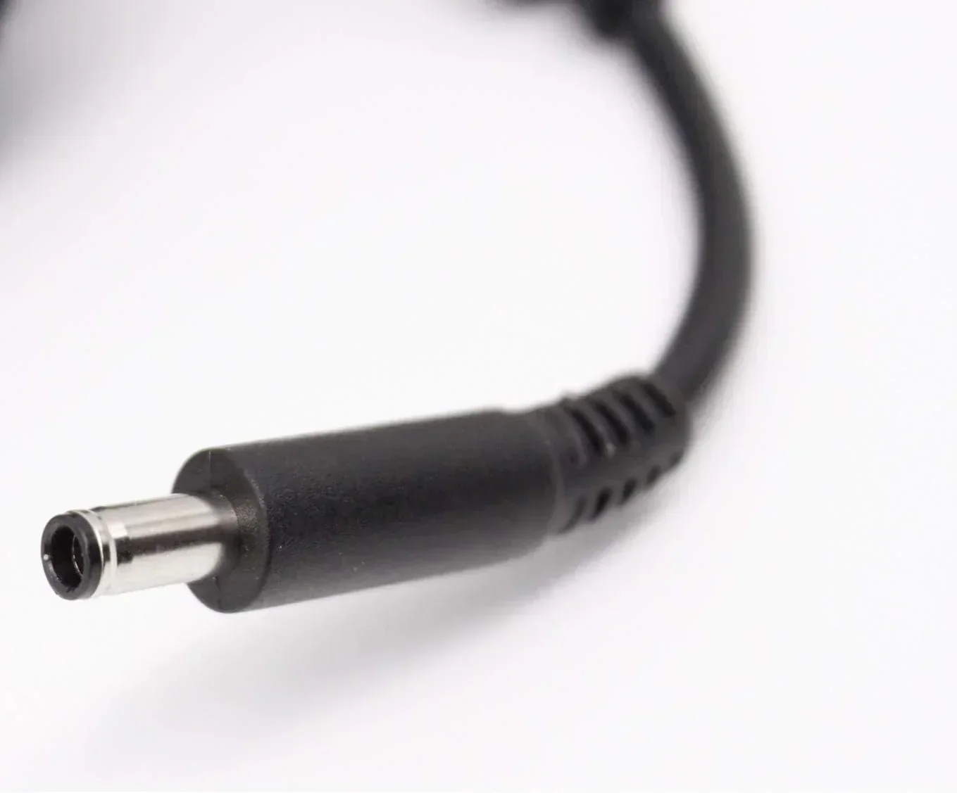 شاحن لابتوب Dell 65W – 19.5V 3.34A – سوكت إبرة رفيع  4.5mm + كابل باور