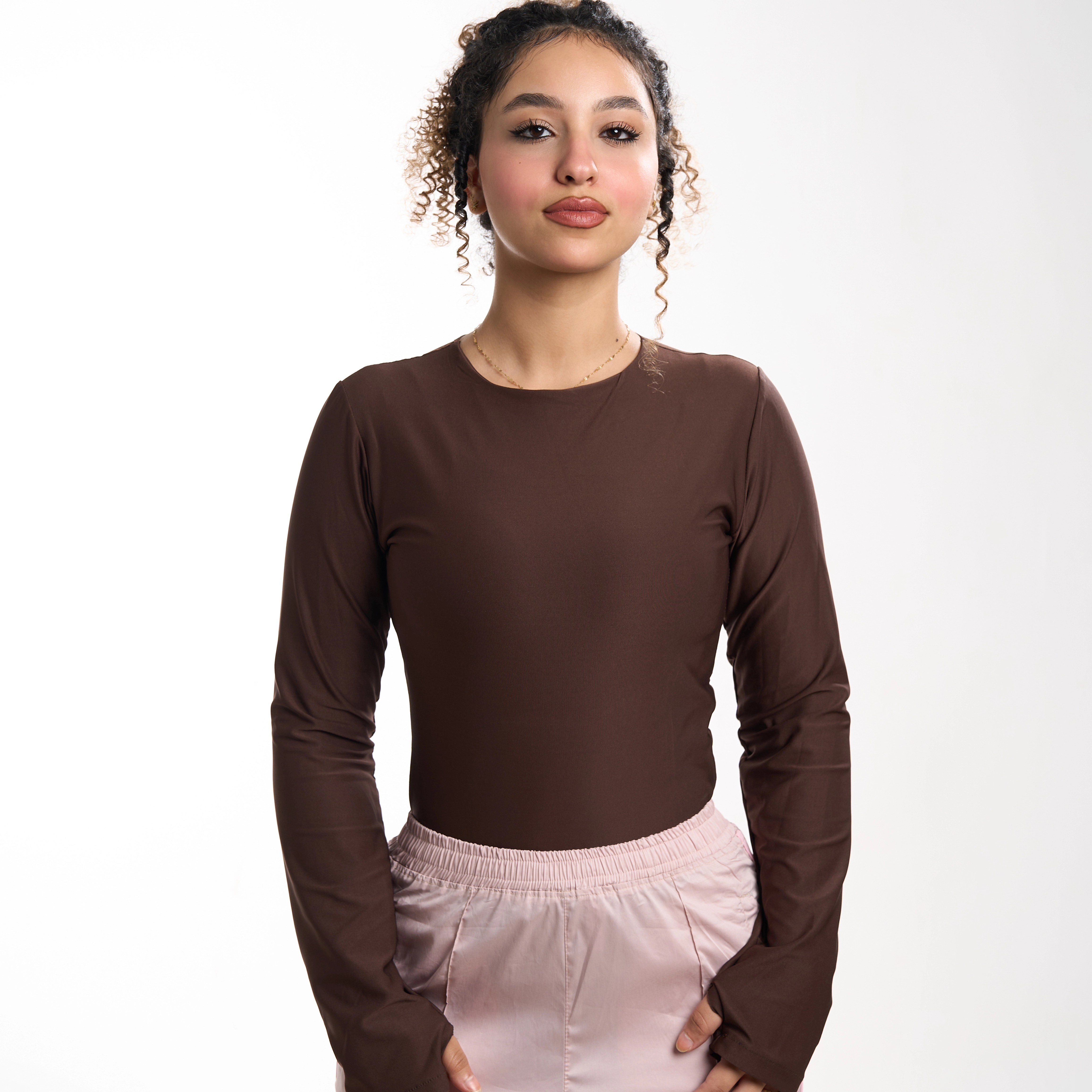 Long-sleeve athletic top drop 03