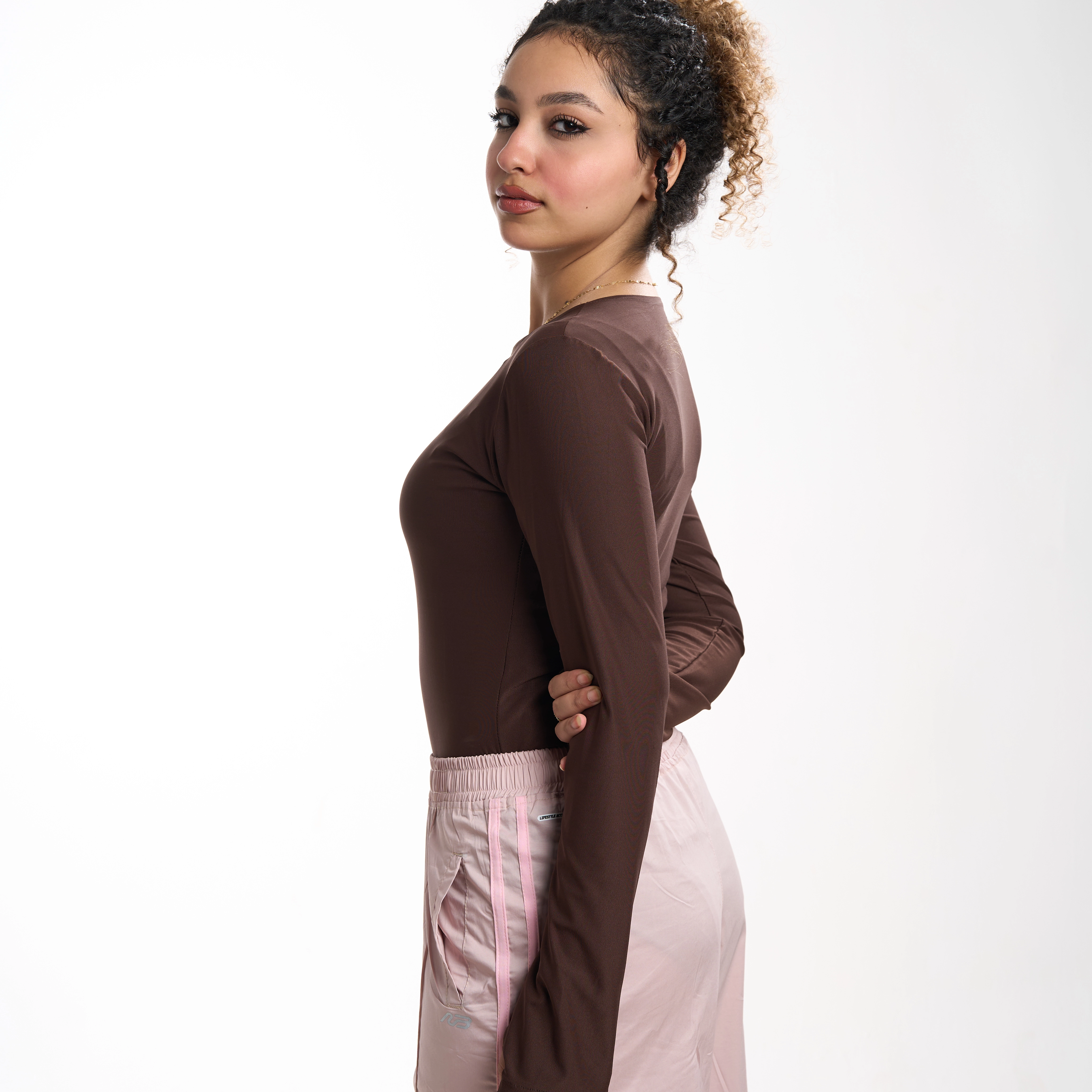 Long-sleeve athletic top drop 03
