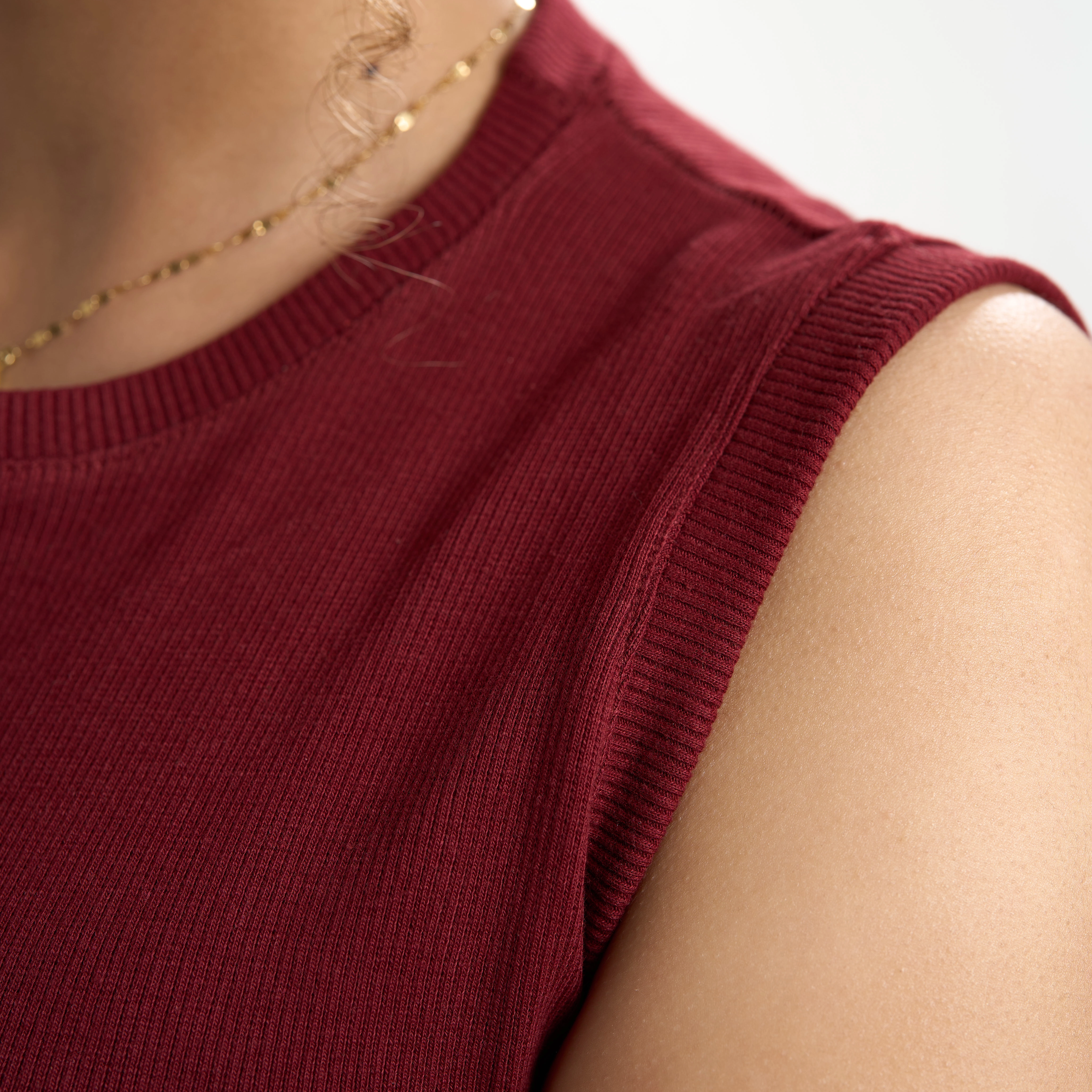 women FITTED TANK top