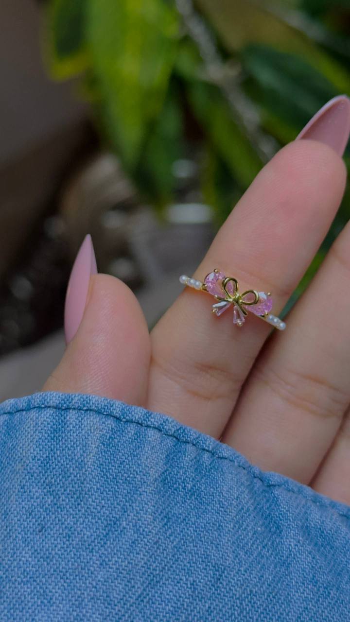Rose Gold Twilight Ribbon Ring