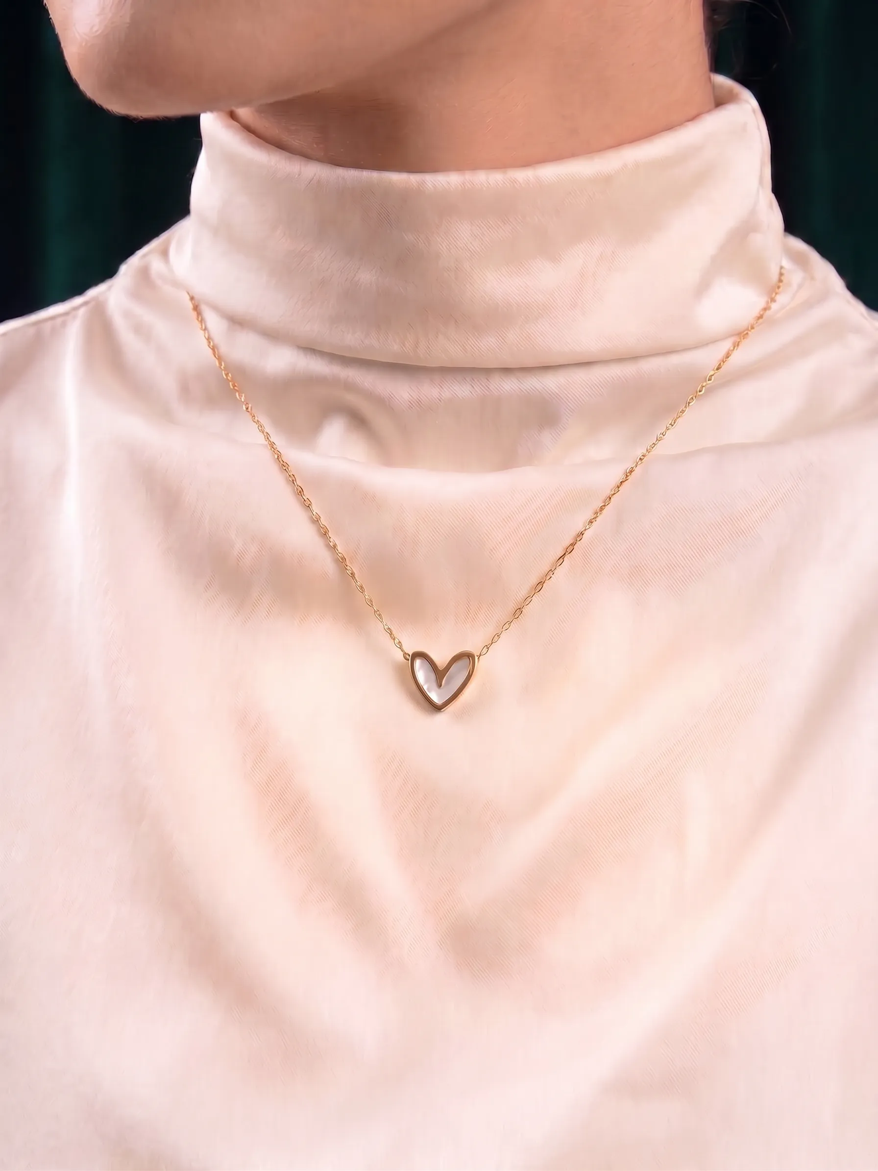Whity Heart Necklace
