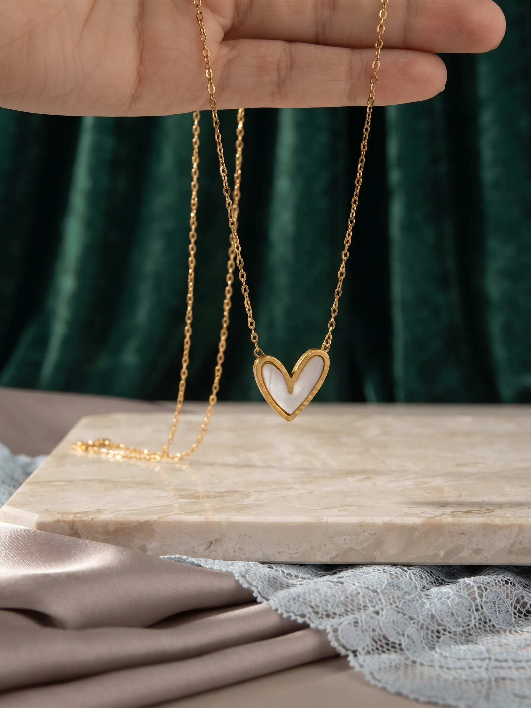 Whity Heart Necklace