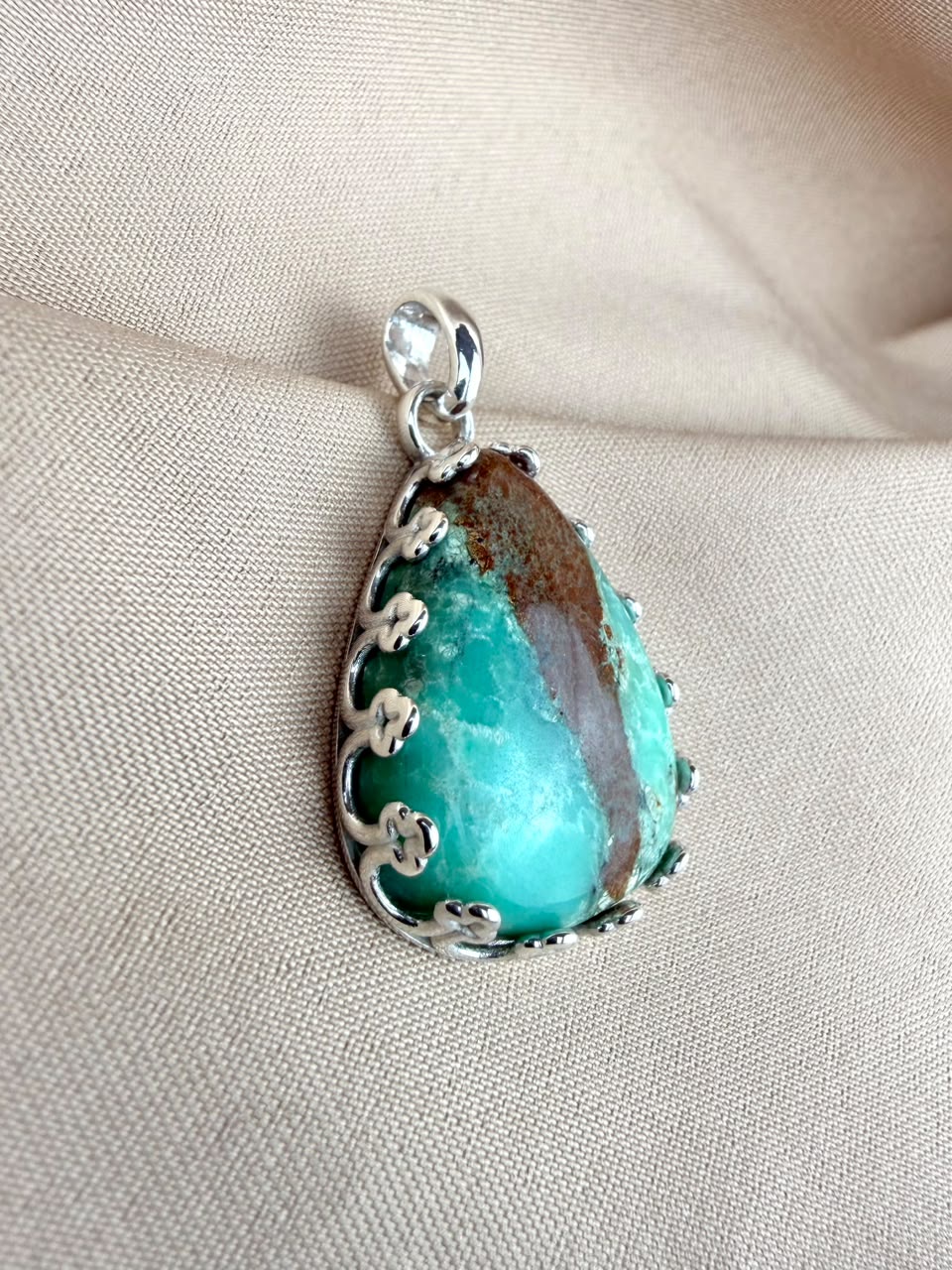 Chrysoprase Silver Pendant