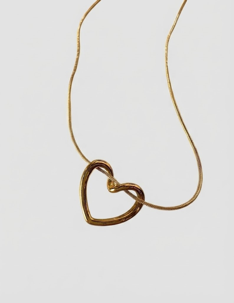 Heart Necklace | سلسلة القلب