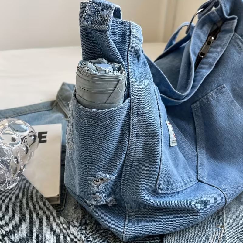 شنطة جينز كروس وكتف بناتي  - تصميم "Denim "بتفاصيل عصرية مميزة | Demand & Beyond