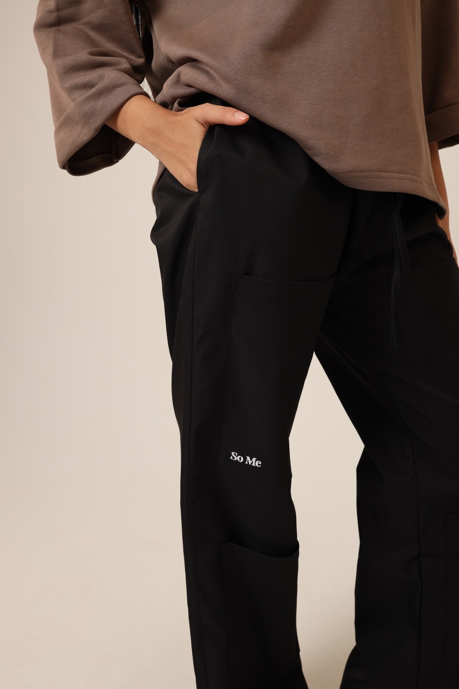 Black Wide-Leg Cargo Pants