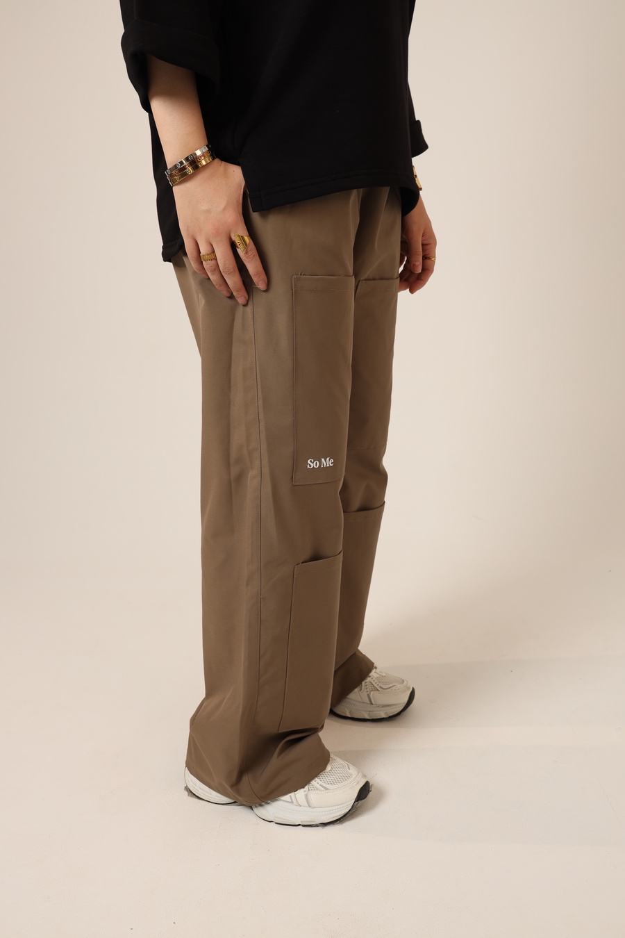 Mocha Wide-Leg Cargo Pants