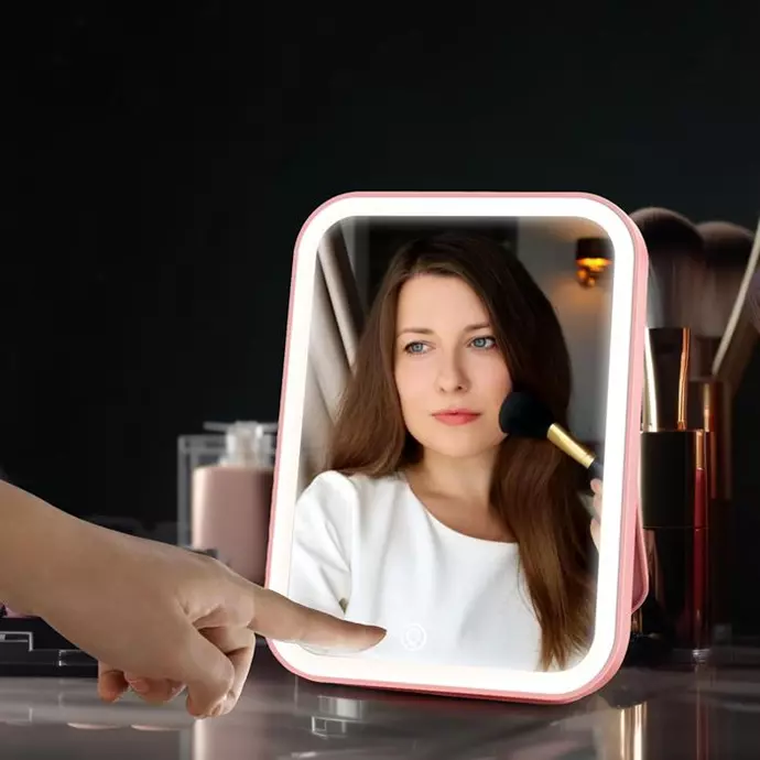 المرآة الذكية بإضاءة LED