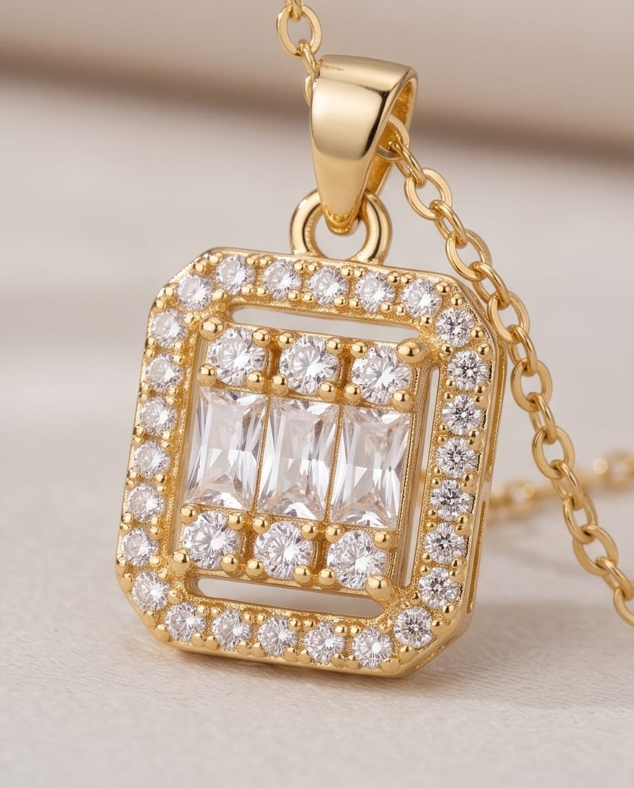 RAWNQ Gold Plated Stainless Steel Geometric Halo Pendant Necklace