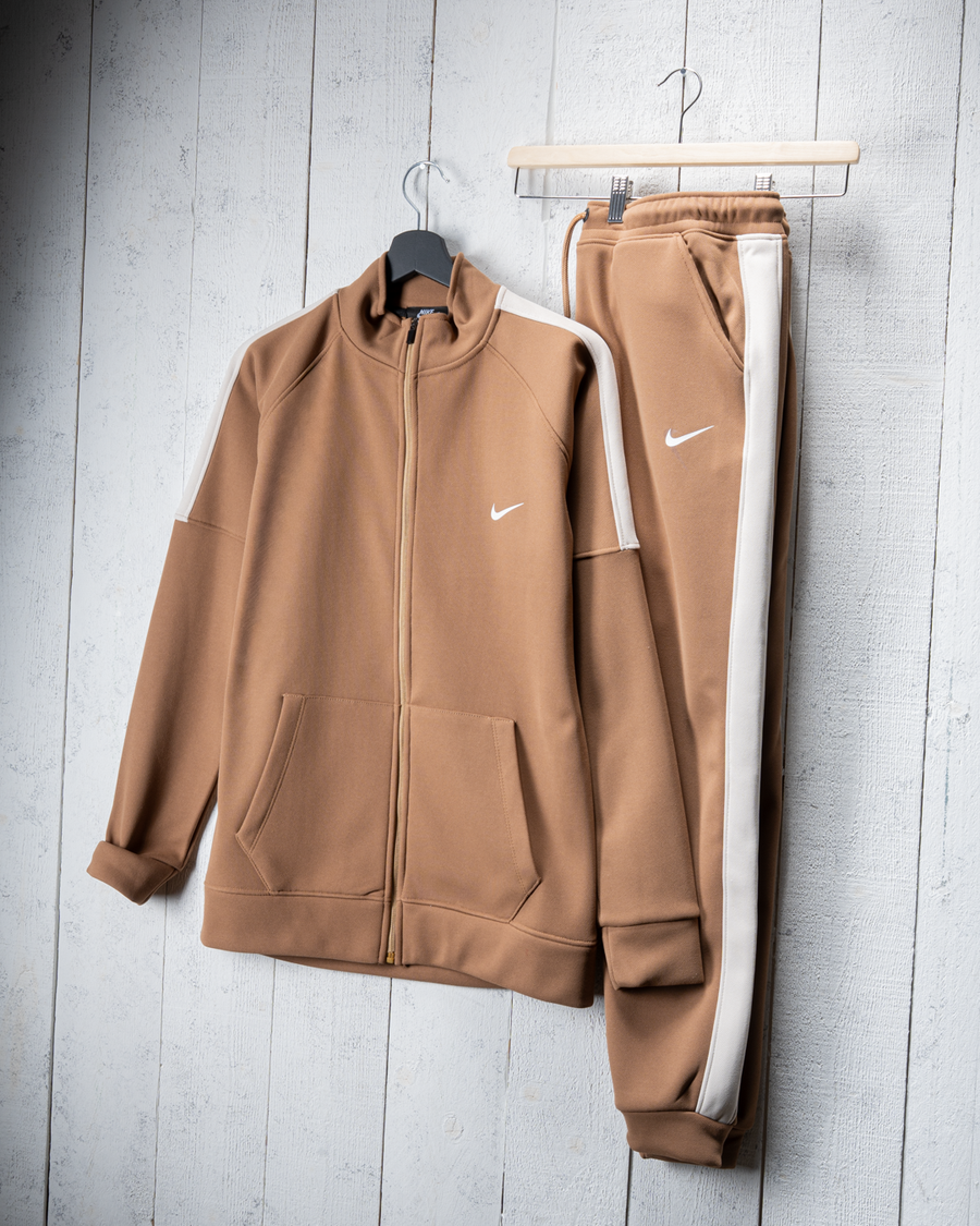 ترينج نايكي بيكا قطن مستورد رجالي Nike COU5 | طقم رياضي كامل فاخر