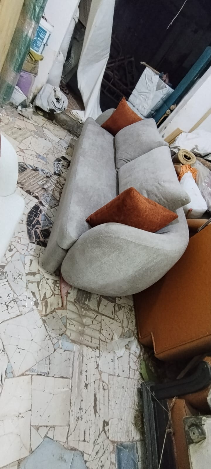 ديوان مودرن
