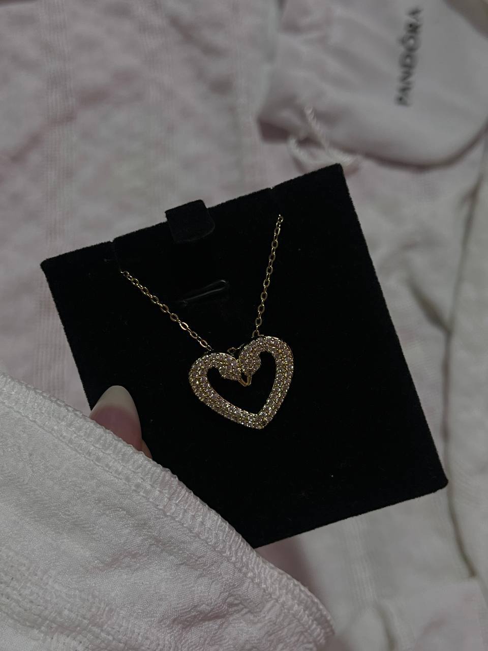 Swan Hug Necklace