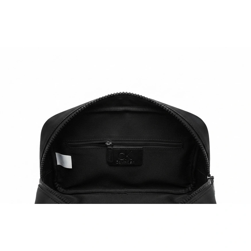 Calvin Klein Men's Black Nylon Zip Clutch Bag #0028