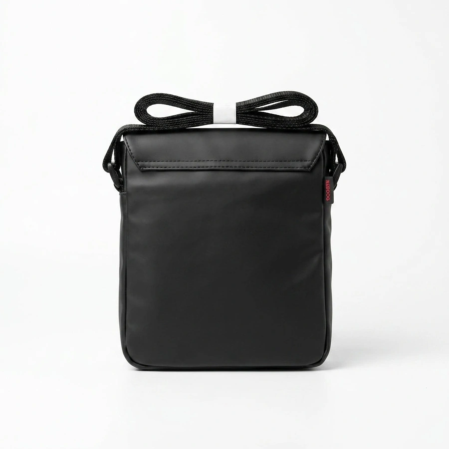 HUGO BOSS Men’s Matte Black Flap-Over Crossbody Reporter Bag #0013