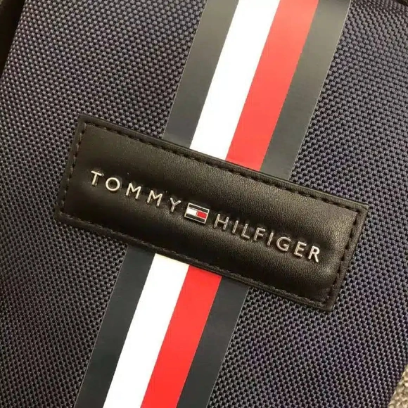 Tommy Hilfiger Navy Blue Men’s Stripe Messenger Bag #0027
