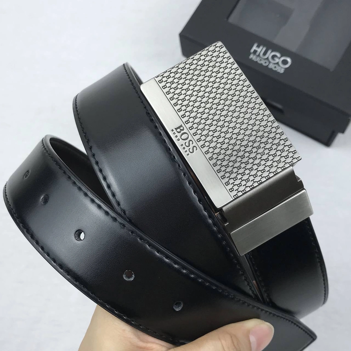 Hugo Boss Men’s Leather Belt Set  2-Interchangeable Buckles #05