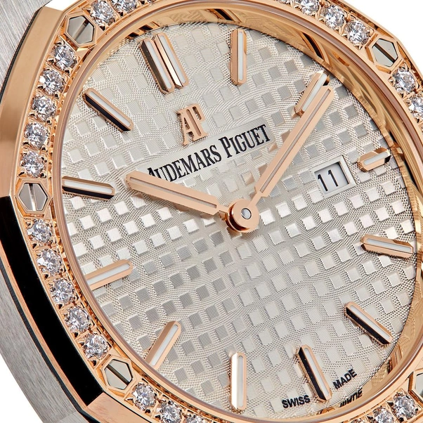 Audemars Piguet Watch For Women - Royal Oak - Ref. 67651SR.ZZ.1261SR.01