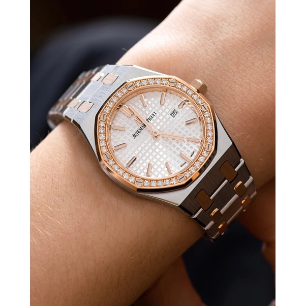 Audemars Piguet Watch For Women - Royal Oak - Ref. 67651SR.ZZ.1261SR.01