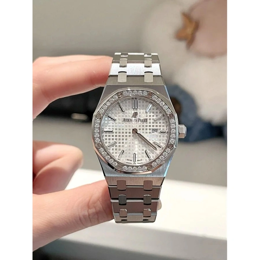 Audemars Piguet Watch For Women - Royal Oak - Ref. 67651ST.ZZ.1261ST.01