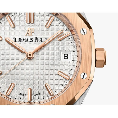 Audemars Piguet Watch For Women - Royal Oak - Ref. 77350SR.OO.1261SR.01