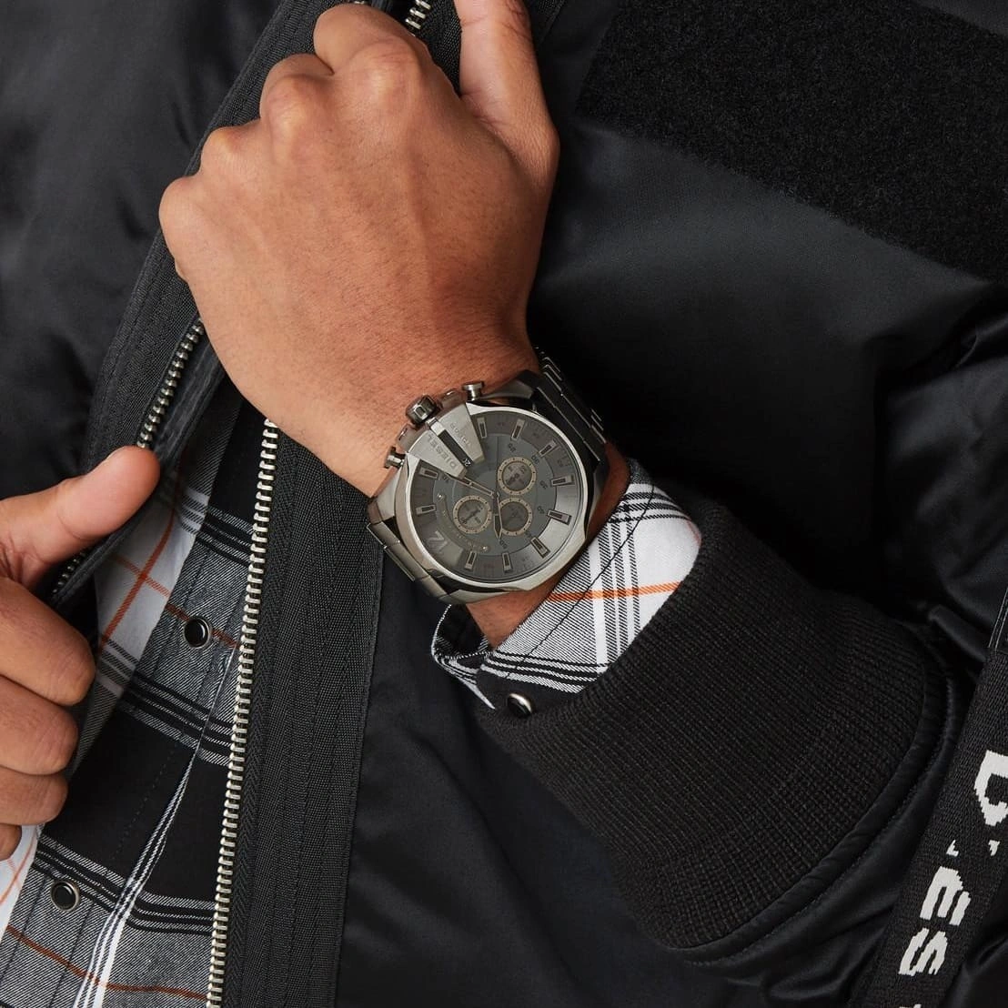 Diesel Watch For Men DZ4282 (DZ4282)
