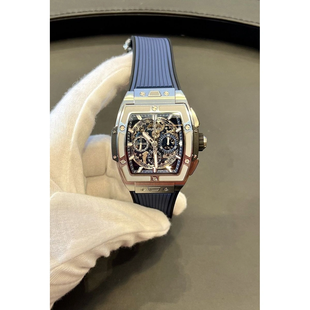 Hublot Watch For Men - Classic Fusion Chronograph, Titanium, 45 mm (642.NX.7170.RX)