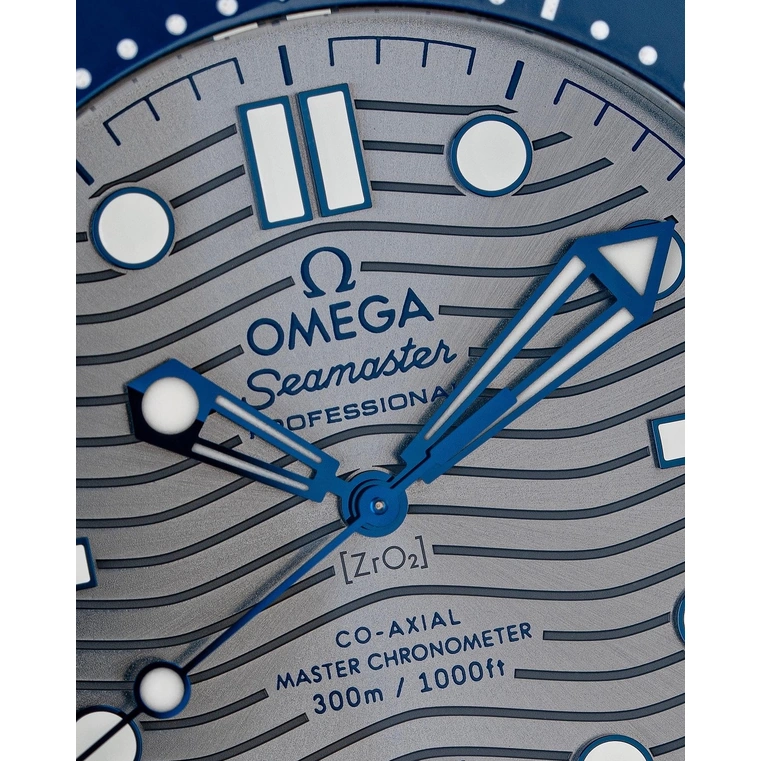 Omega Watch For Men - Seamaster Diver 300M, Steel on Grey Rubber Strap - Ref. 210.32.42.20.06.001