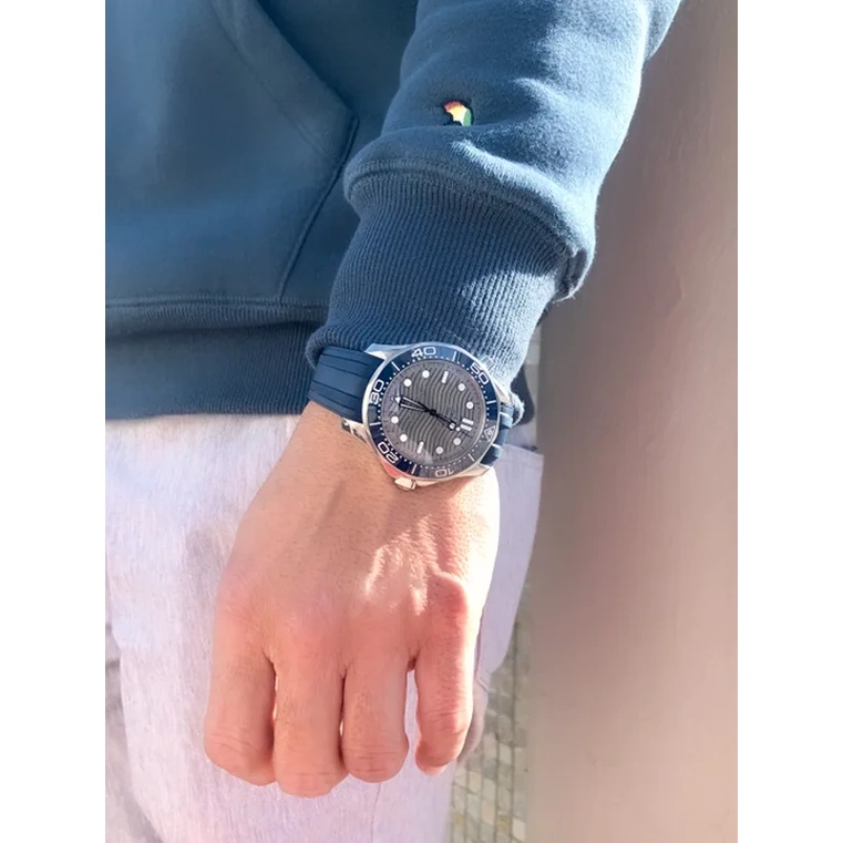 Omega Watch For Men - Seamaster Diver 300M, Steel on Grey Rubber Strap - Ref. 210.32.42.20.06.001