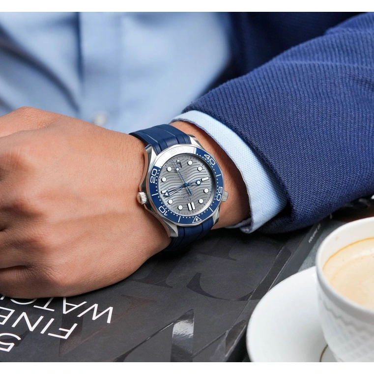 Omega Watch For Men - Seamaster Diver 300M, Steel on Grey Rubber Strap - Ref. 210.32.42.20.06.001