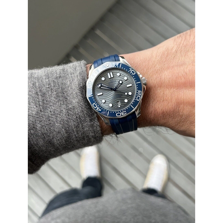 Omega Watch For Men - Seamaster Diver 300M, Steel on Grey Rubber Strap - Ref. 210.32.42.20.06.001