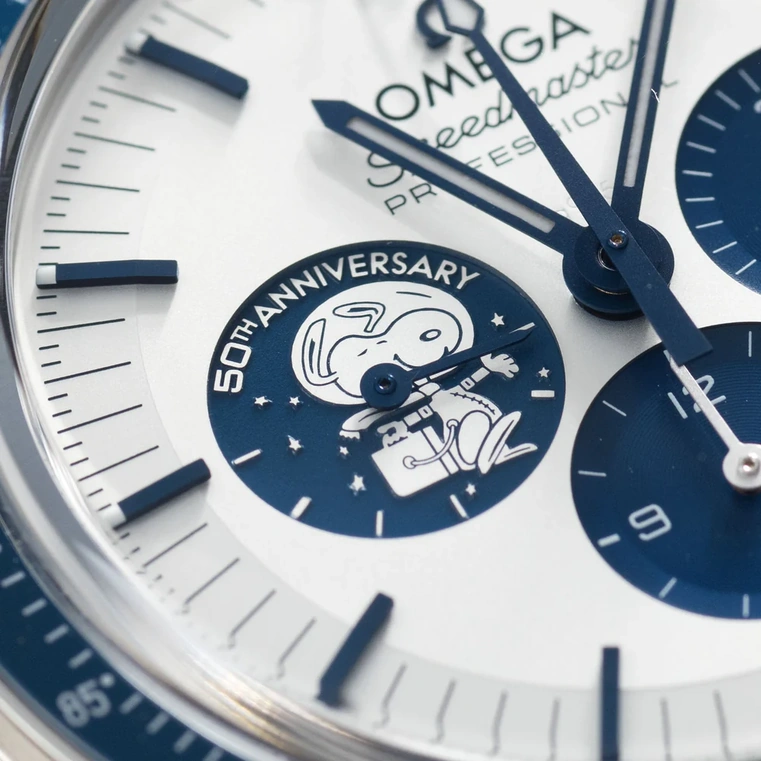 Omega Watch For Men - Speedmaster Silver Snoopy Award 50th Anniversary - Ref. 310.32.42.50.02.001
