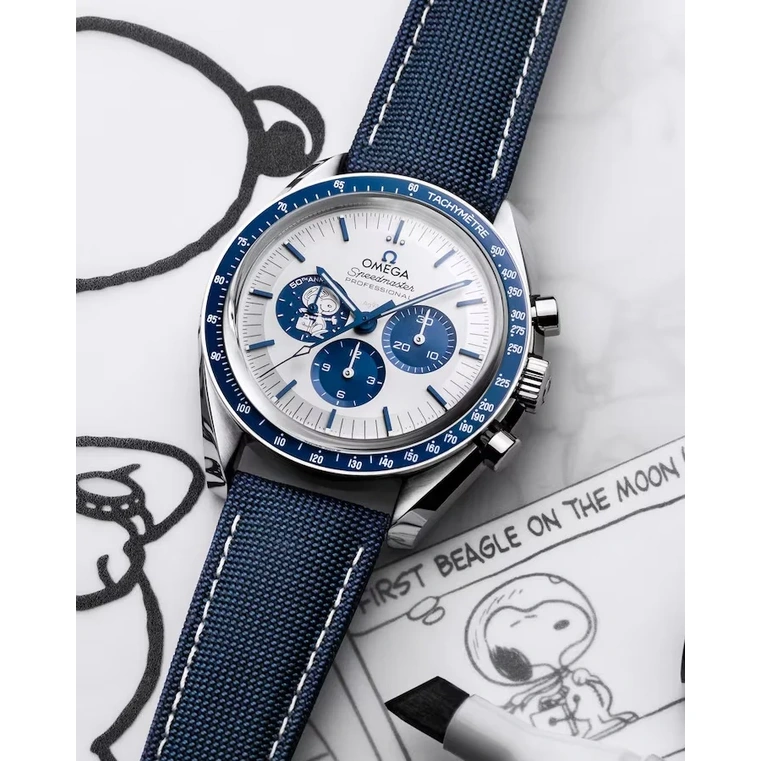 Omega Watch For Men - Speedmaster Silver Snoopy Award 50th Anniversary - Ref. 310.32.42.50.02.001