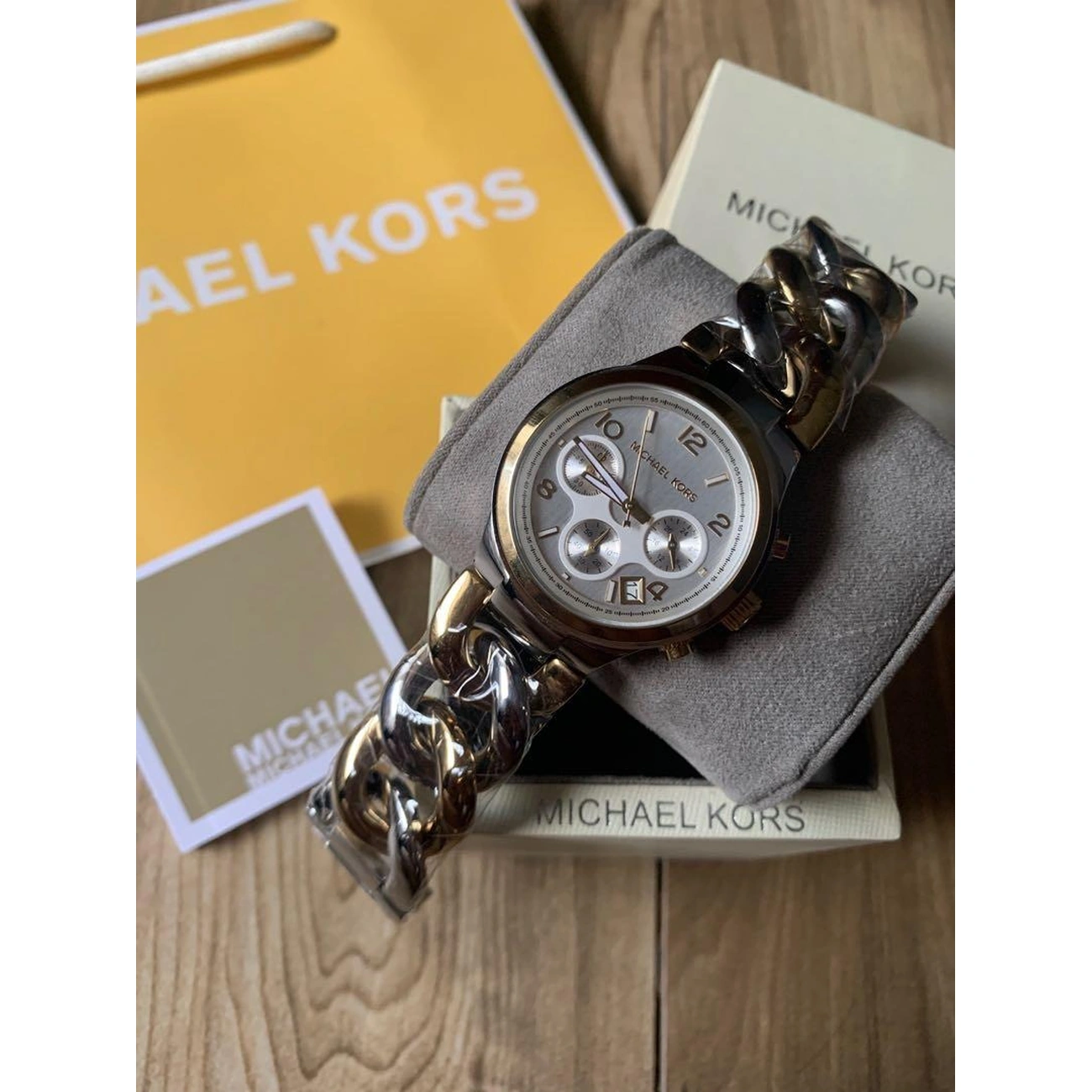 Michael Kors Watch For Women - Runway - Ref. MK3199