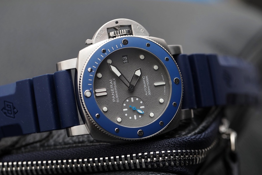Panerai Watch For Men - Luminor Submersible 42 Automatic Blue Ceramic
