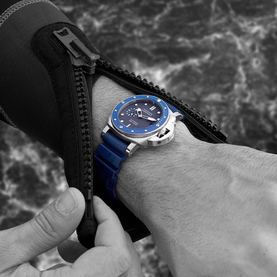 Panerai Watch For Men - Luminor Submersible 42 Automatic Blue Ceramic